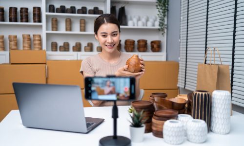 เพิ่ม Engagement ด้วยการใช้เครื่องมือ Live